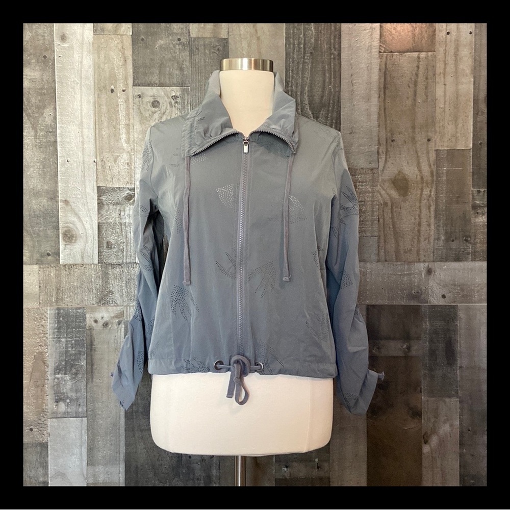 Nanette Lepore gray windbreaker jacket large laser cut birds coastal grandma
